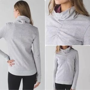 Lululemon In A Cinch Scrunch Neck Pullover sweatshirt top, Size 4 in Gray/Pink